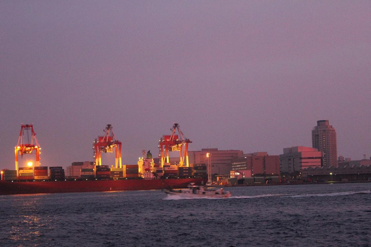 Апарт отель Tomaro Osaka Bay Экстерьер фото